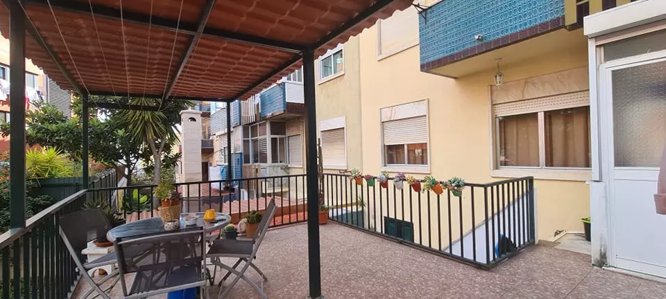 Apartamento T3 com terraço, Odivelas, Patameiras